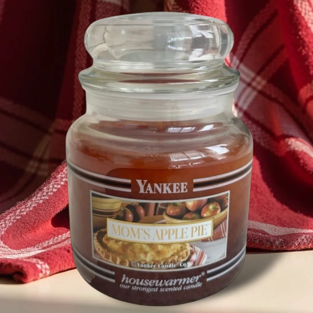 Yankee Candle Jar Mom’s Apple Pie Rare Vintage Black Band Orange 14.5 Oz